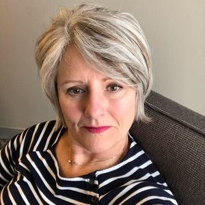 Meet your Posher, Denise